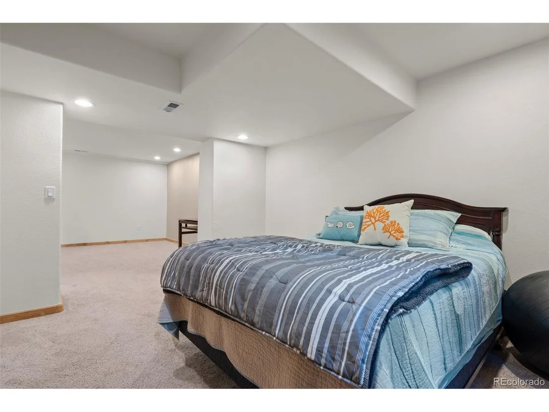 Photo of 6758 Sunburst Ave