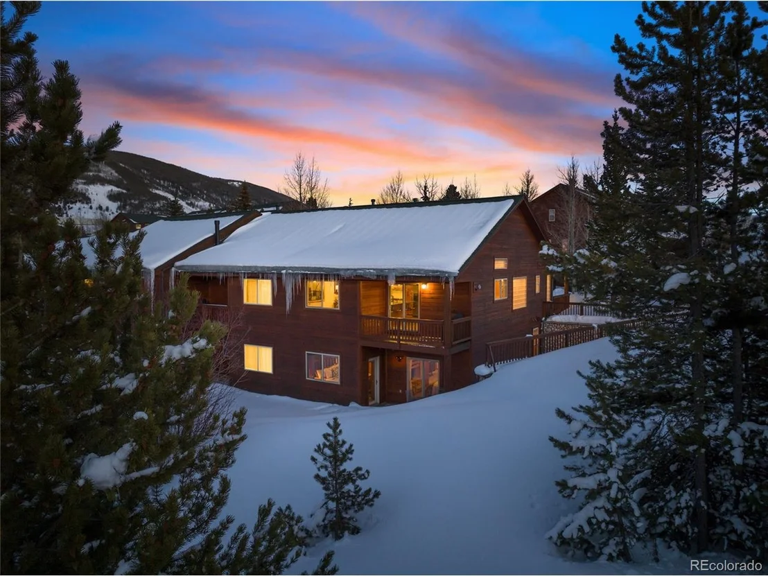 Photo of 83 Lookout Ridge Dr