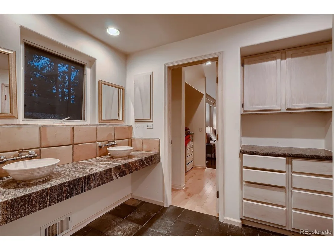Photo of 5386 High Rd