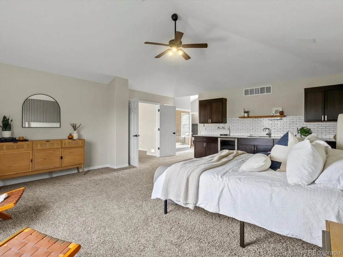 Photo of 8425 Green Island Cir