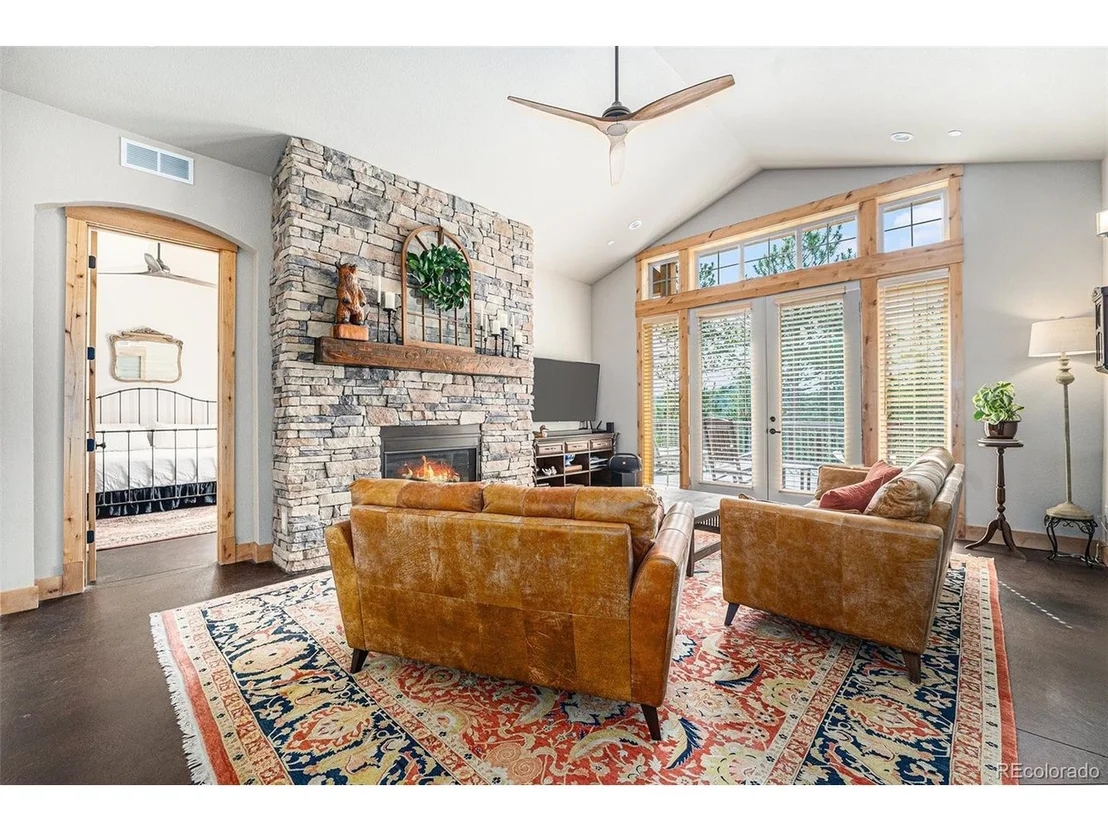Photo of 342 Crescent Lake Rd