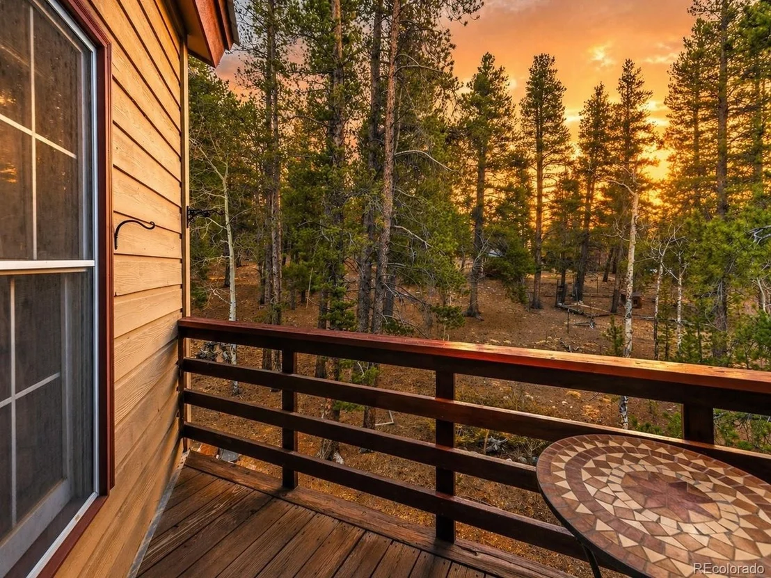 Photo of 1305 Lakeside Dr