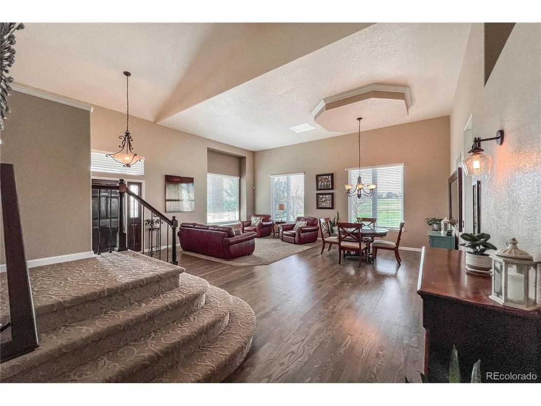 Photo of 6271 McIntyre Way