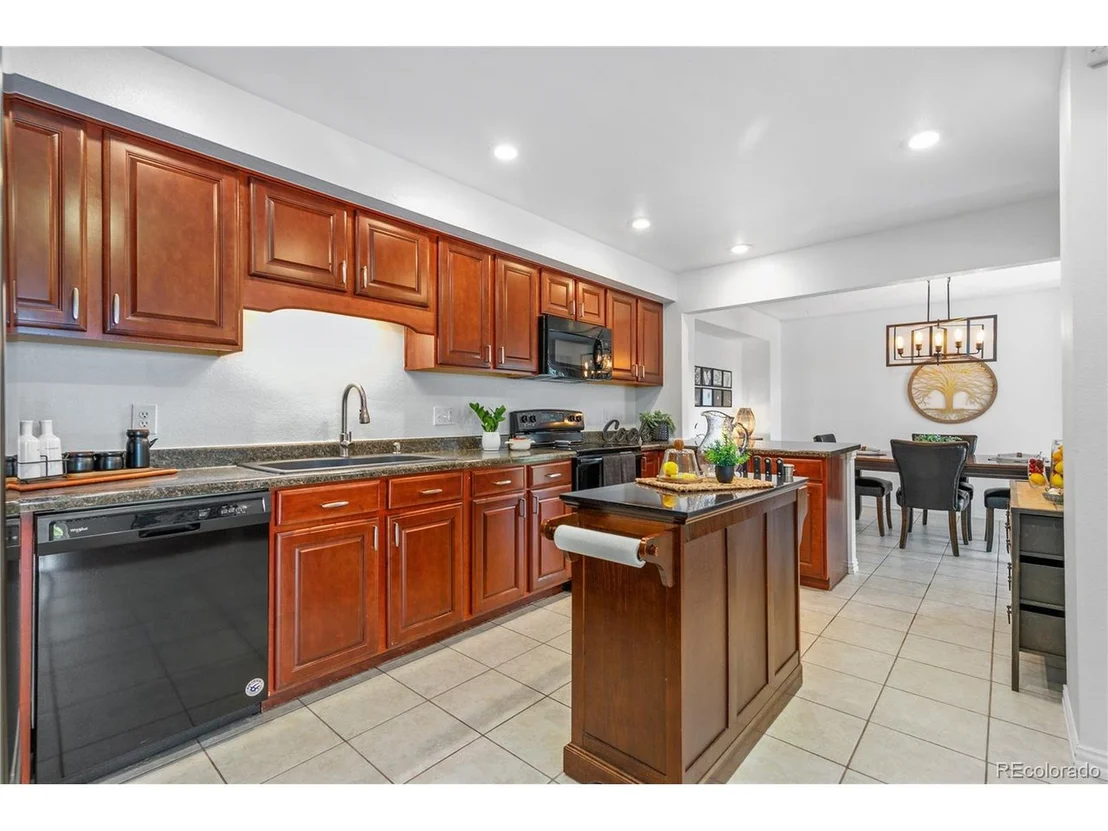 Photo of 5633 W 71st Pl