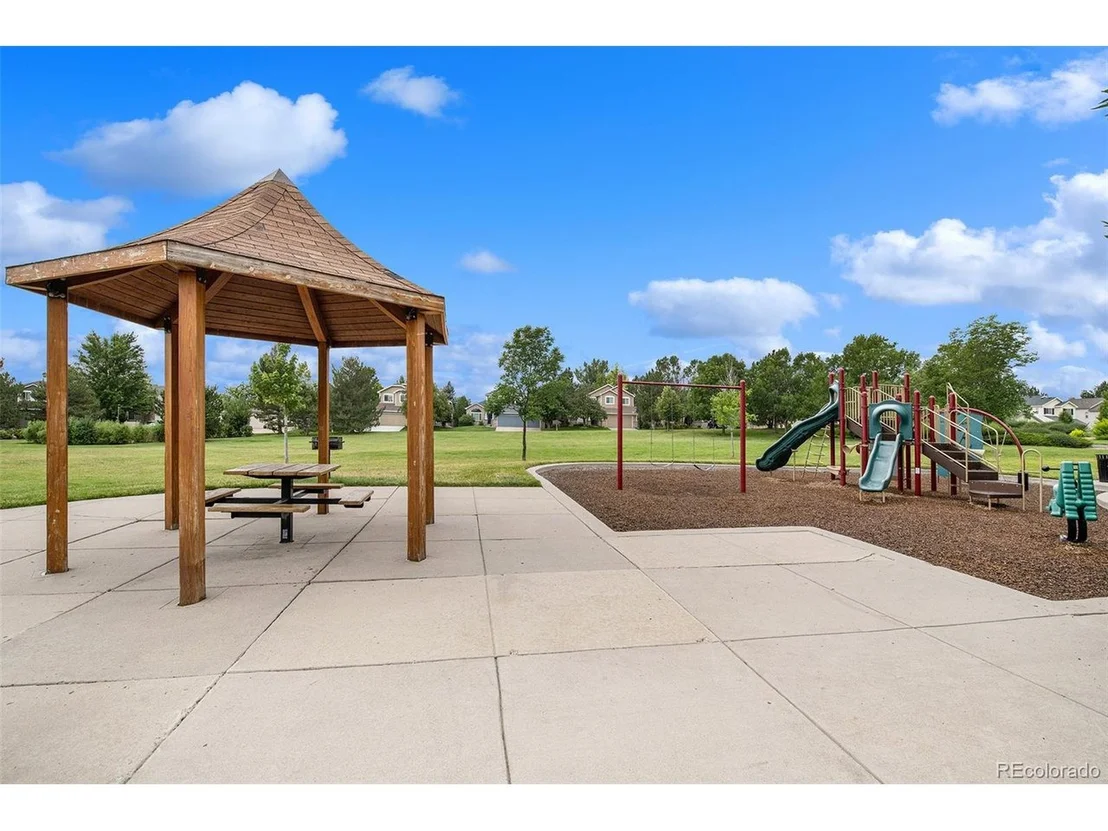Photo of 15995 Sequoia Dr