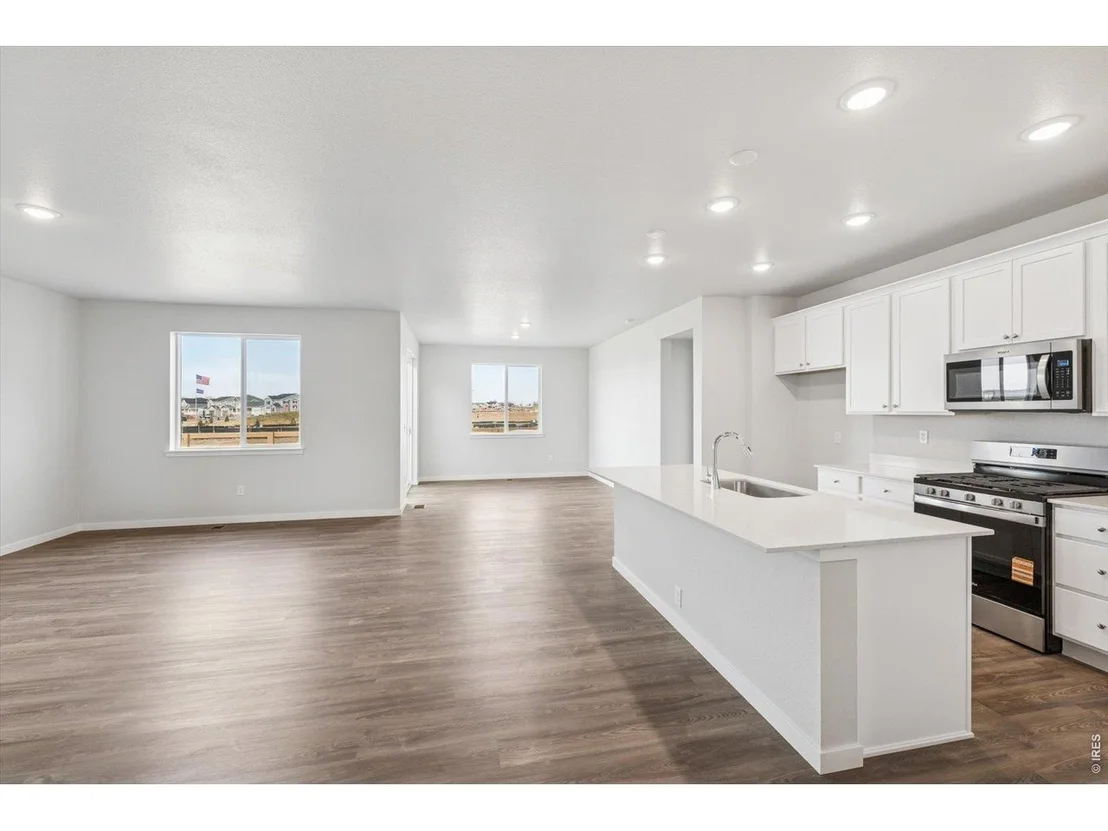 Photo of 815 Kettlepond Way