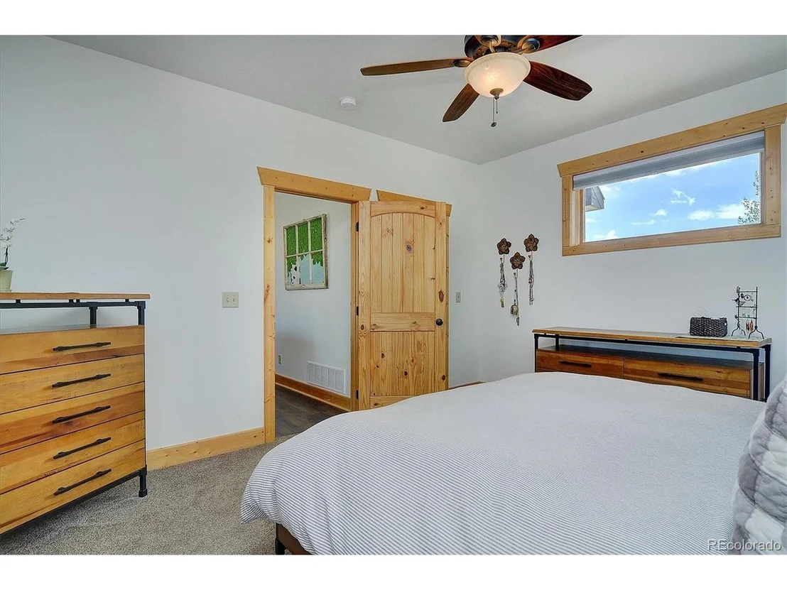 Photo of 8197 Windmill Ln