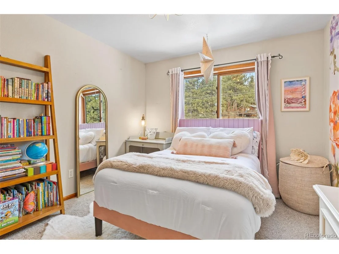 Photo of 27218 Mountain Park Rd