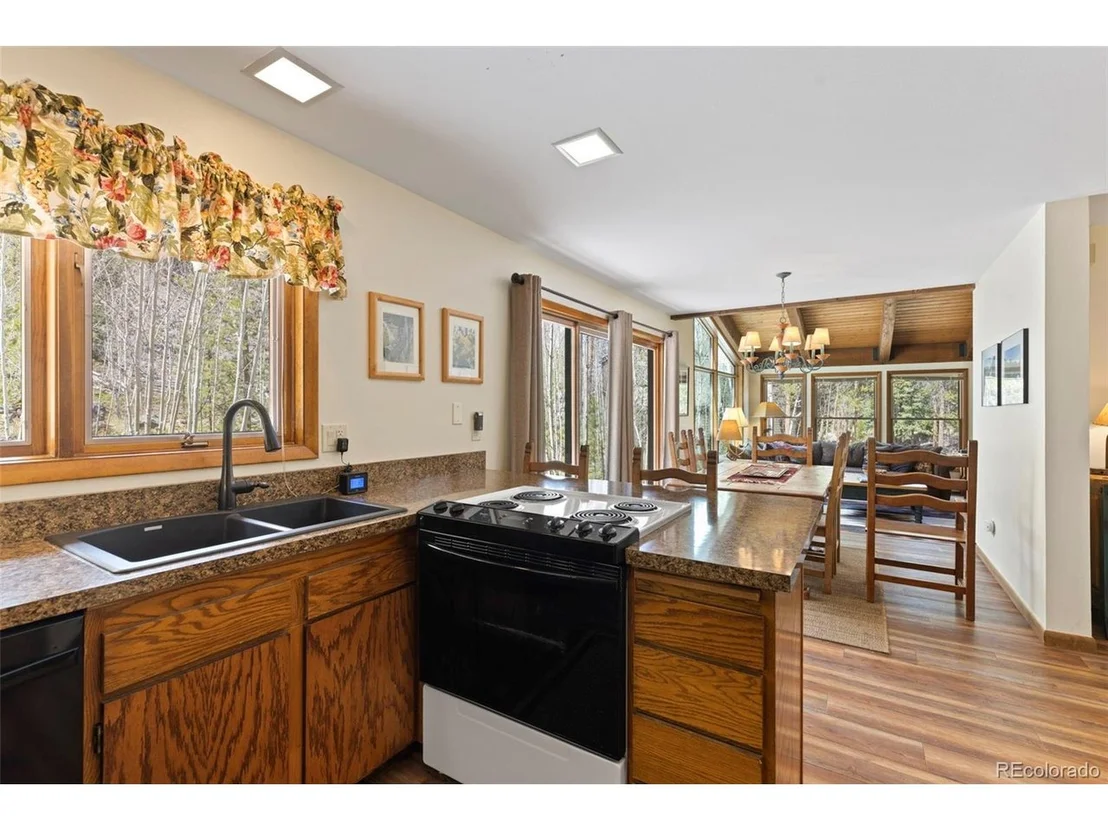 Photo of 1668 Soda Ridge Rd