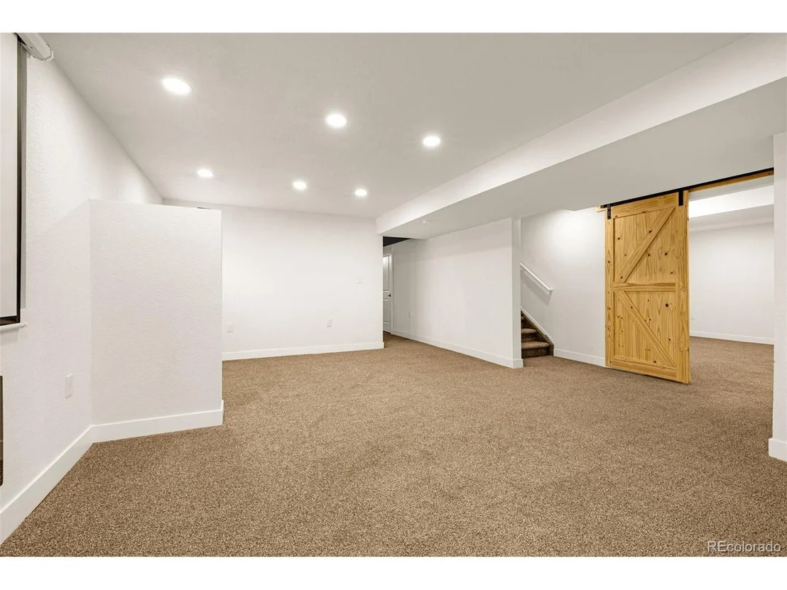 Photo of 91 S Quantock St