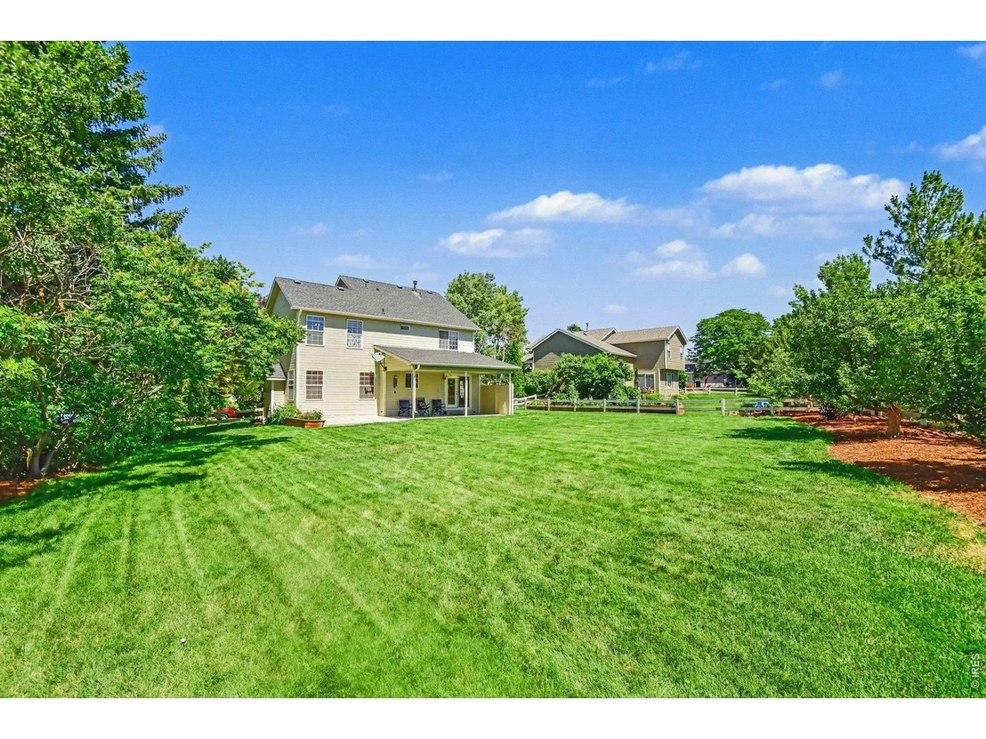 Photo of 1385 Hawkridge Rd