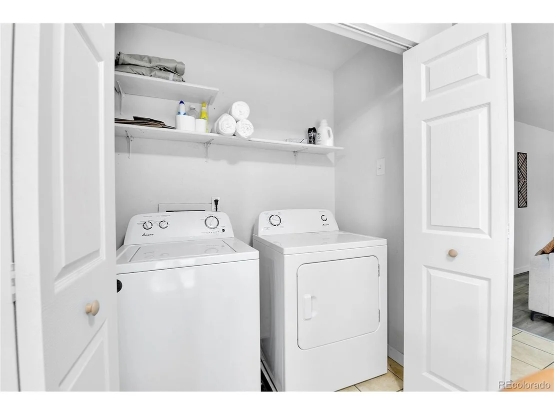 Photo of 9323 Everett Ct