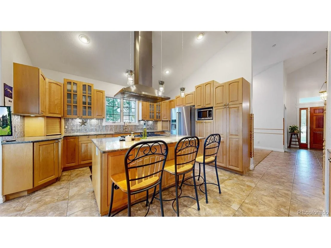 Photo of 7655 Crestview Dr