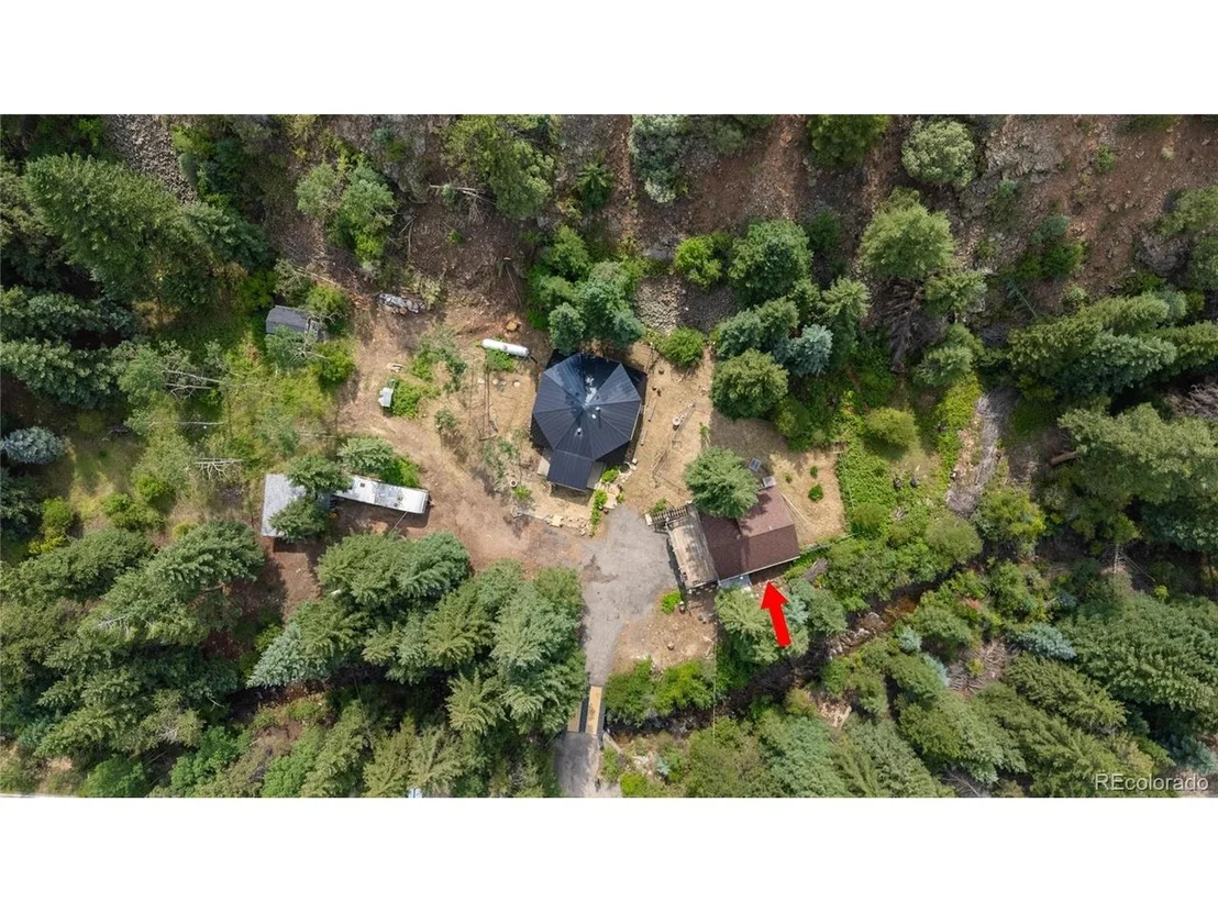 Photo of 403 Fall River Rd