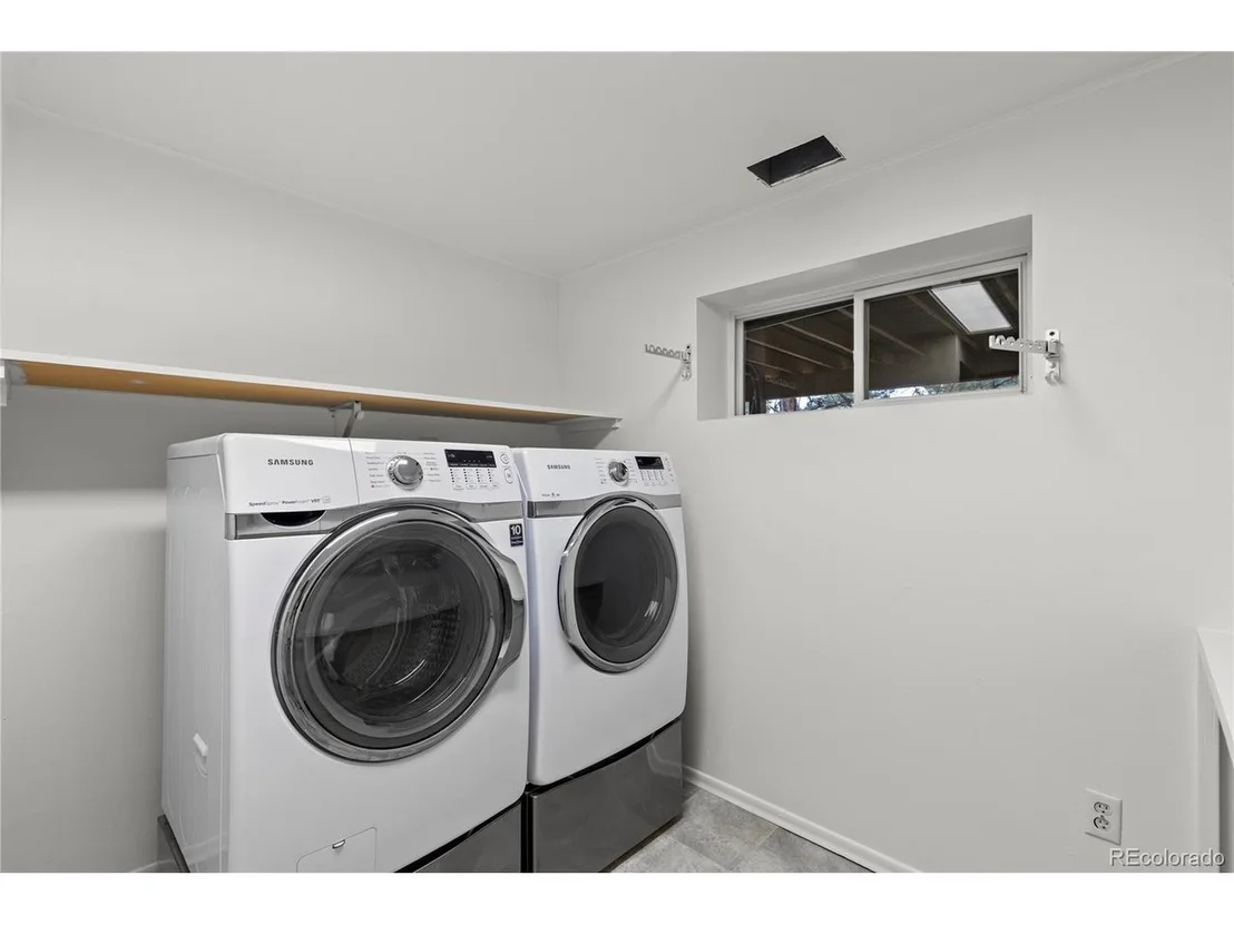 Photo of 3919 Woods Rd