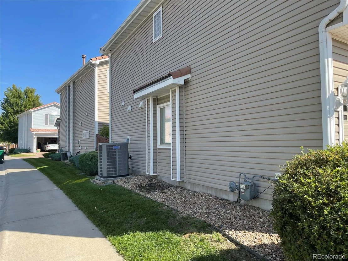 Photo of Unit 8 at 20000 Mitchell Pl