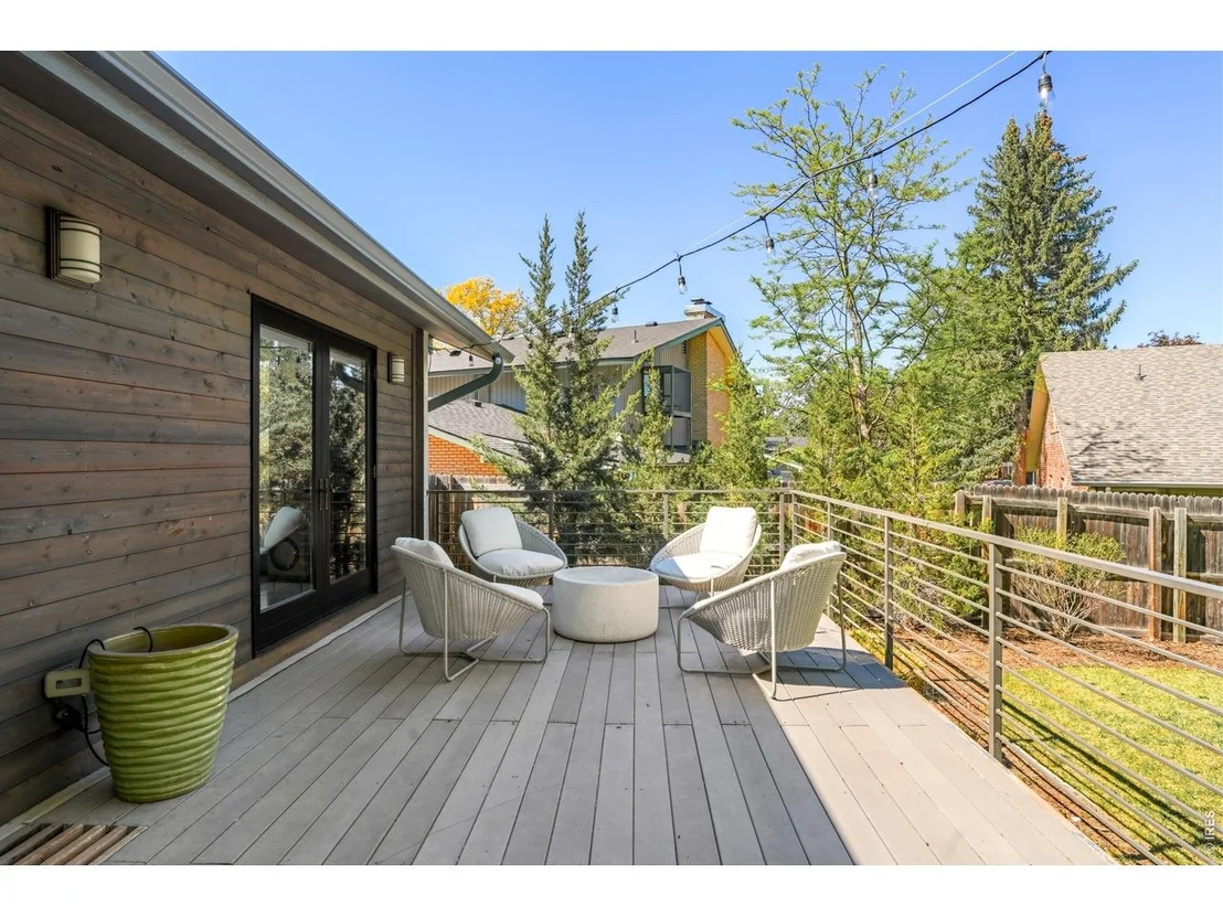 Photo of 200 Mohawk Dr