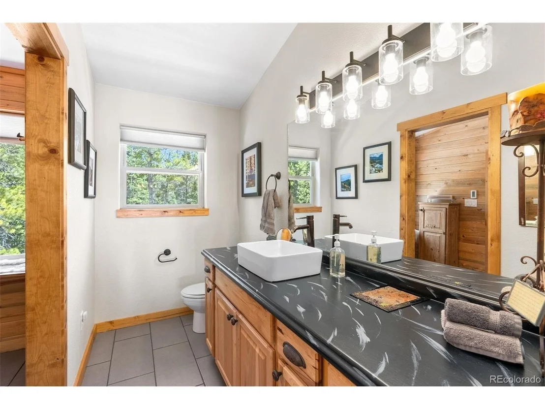 Photo of 400 Upper Forest Rd