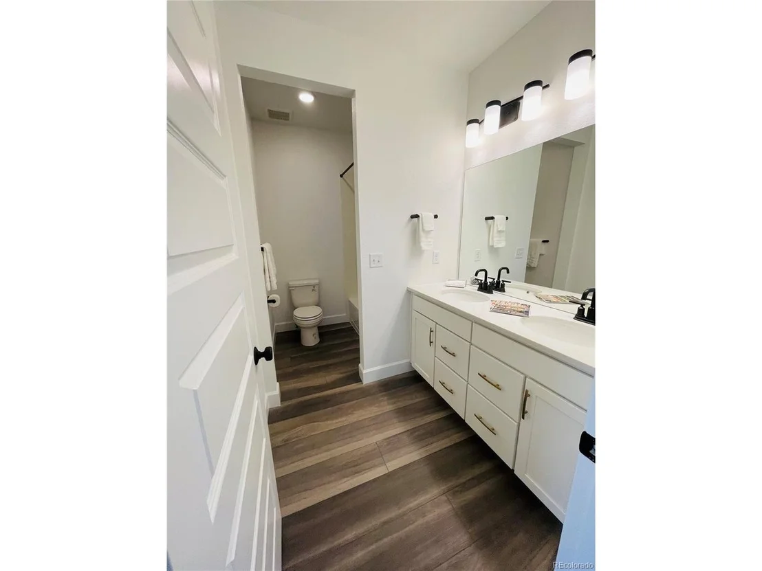 Photo of 5715 Van Gordon Way