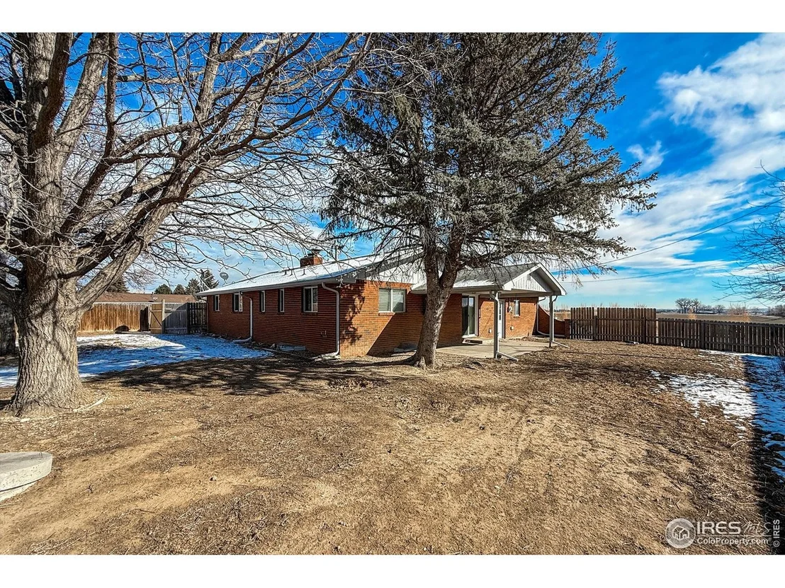 Photo of 37201 Northwest Dr