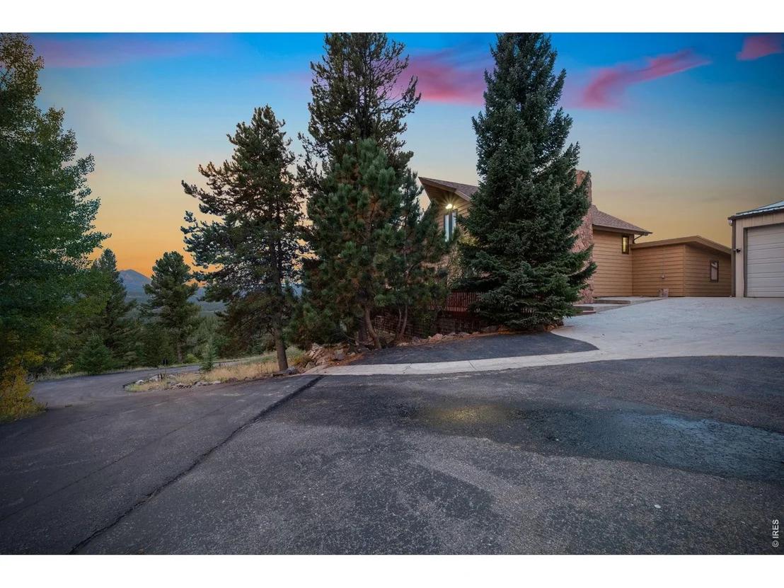 Photo of 697 N Beaver Rd