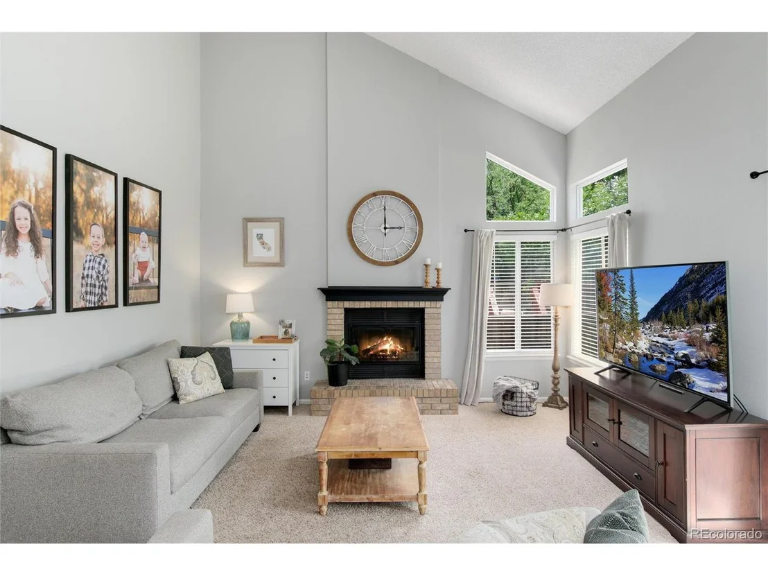 Photo of 882 Garden Dr
