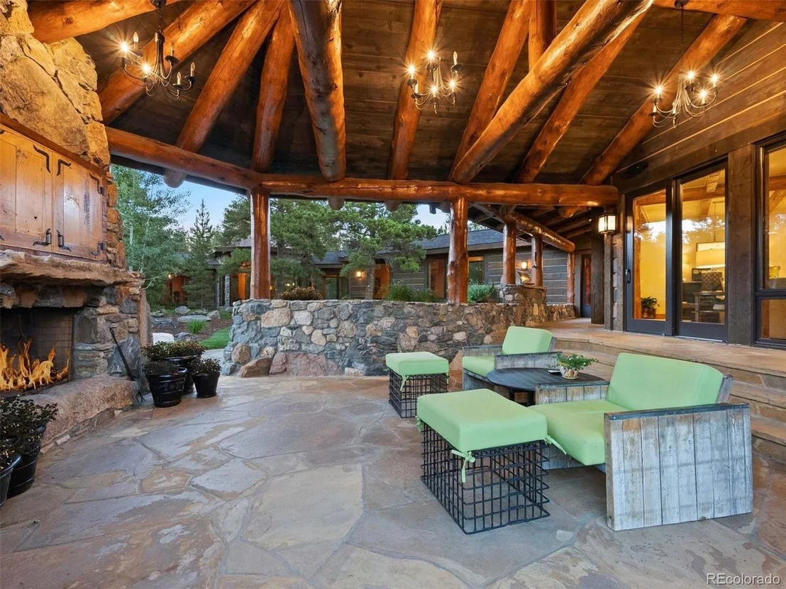Photo of 9141 Mountain Ranch Rd