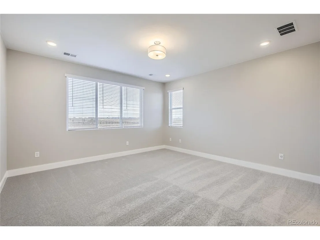 Photo of 5685 Wayfarer Cir