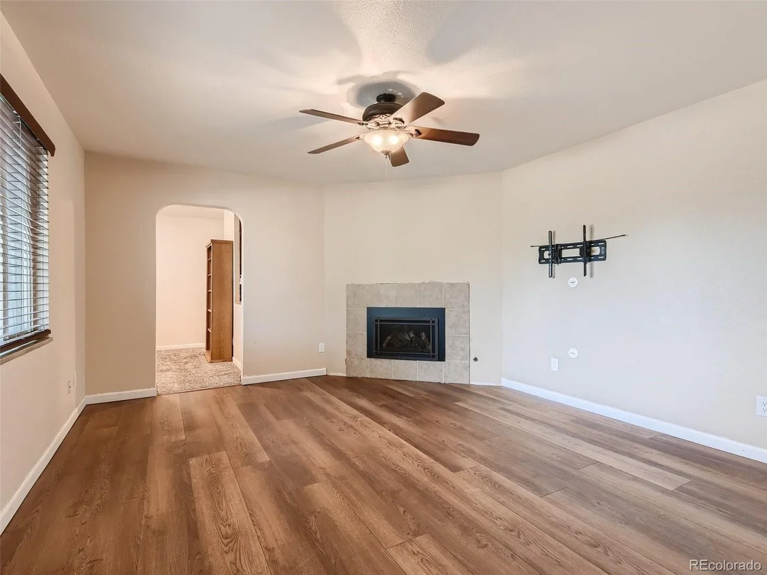 Photo of 9221 High St
