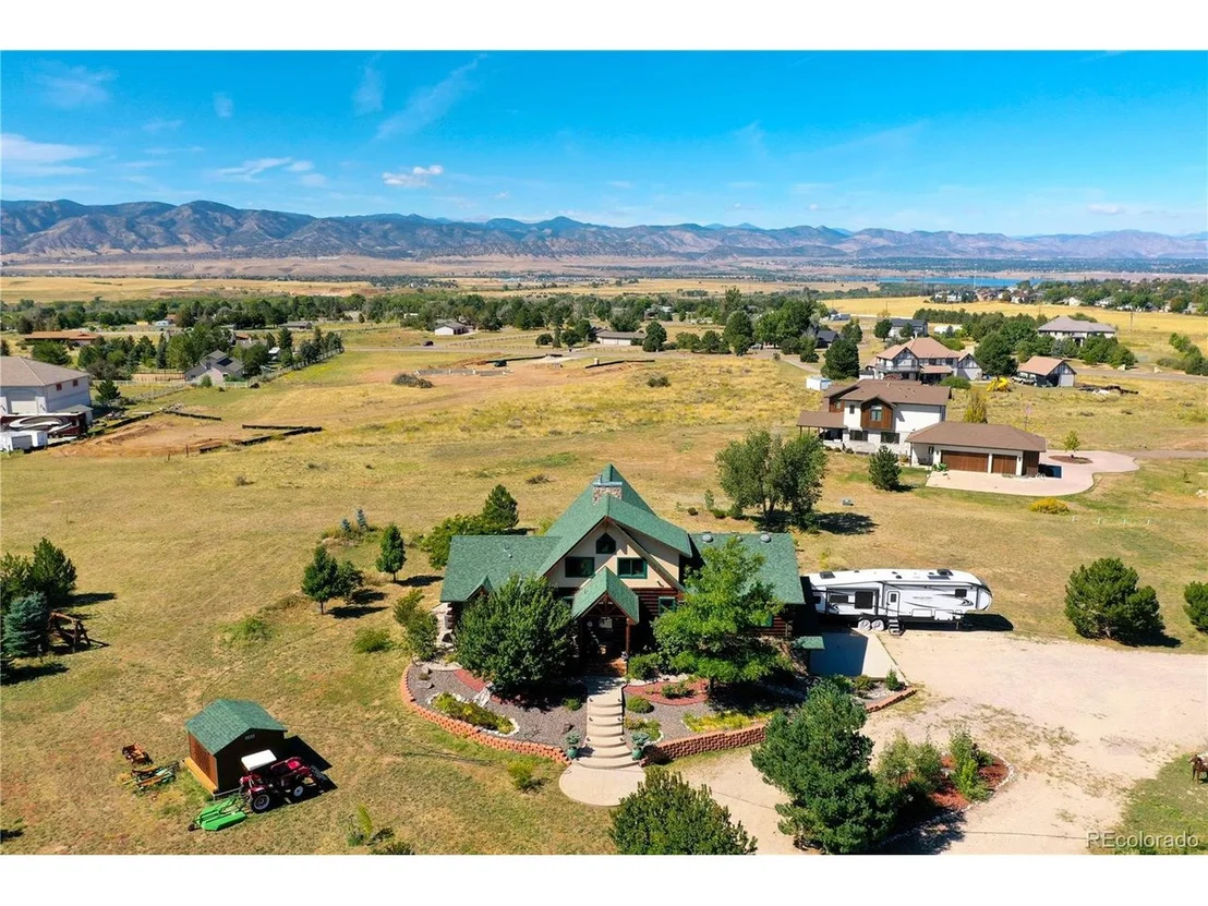 Photo of 6584 Lakeside Cir