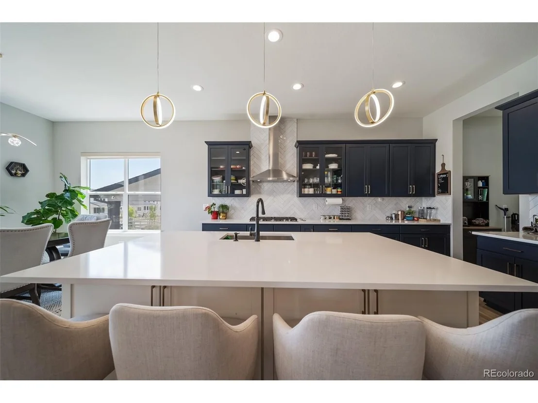 Photo of 5699 Amarosa Dr