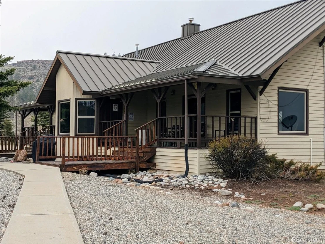 Photo of 493 Depot Dr