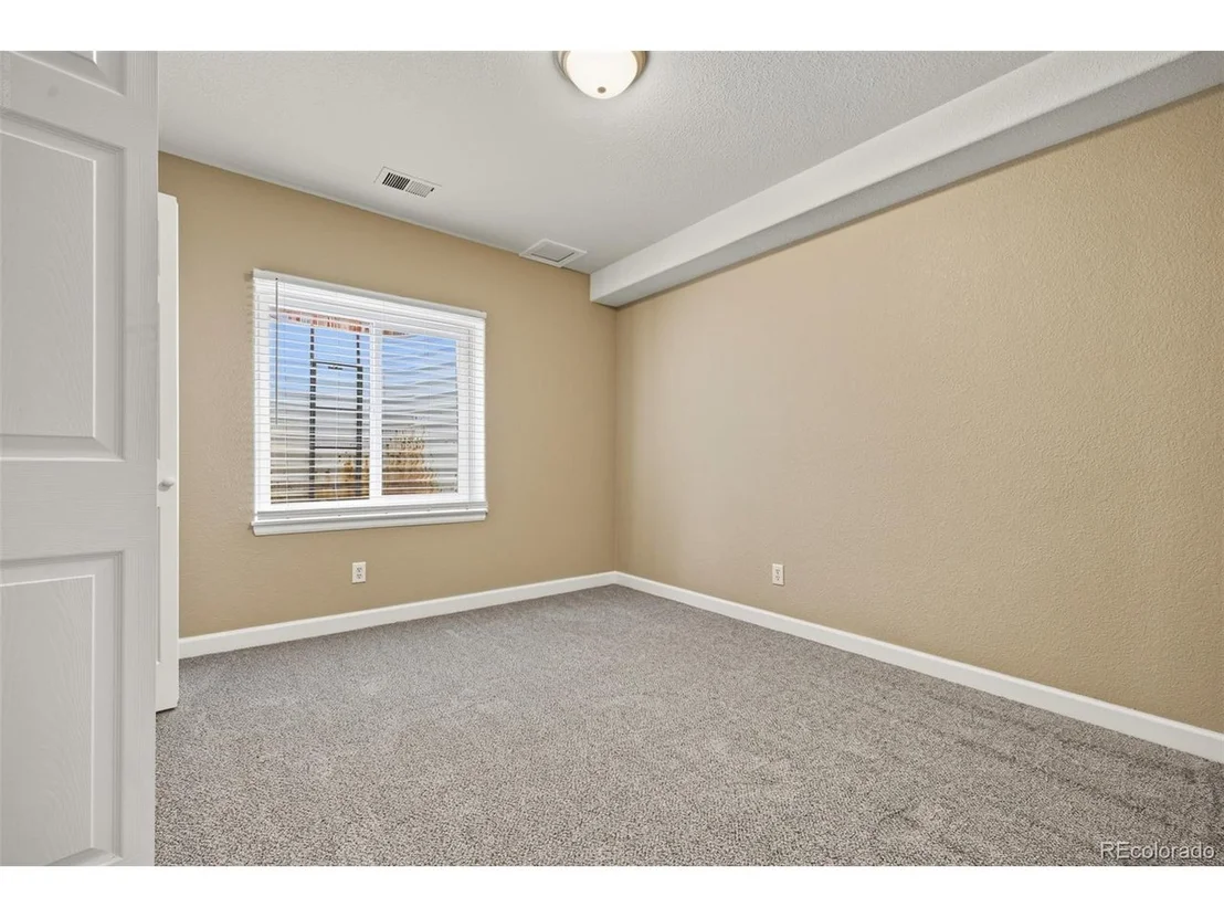 Photo of 385 Cholla Dr