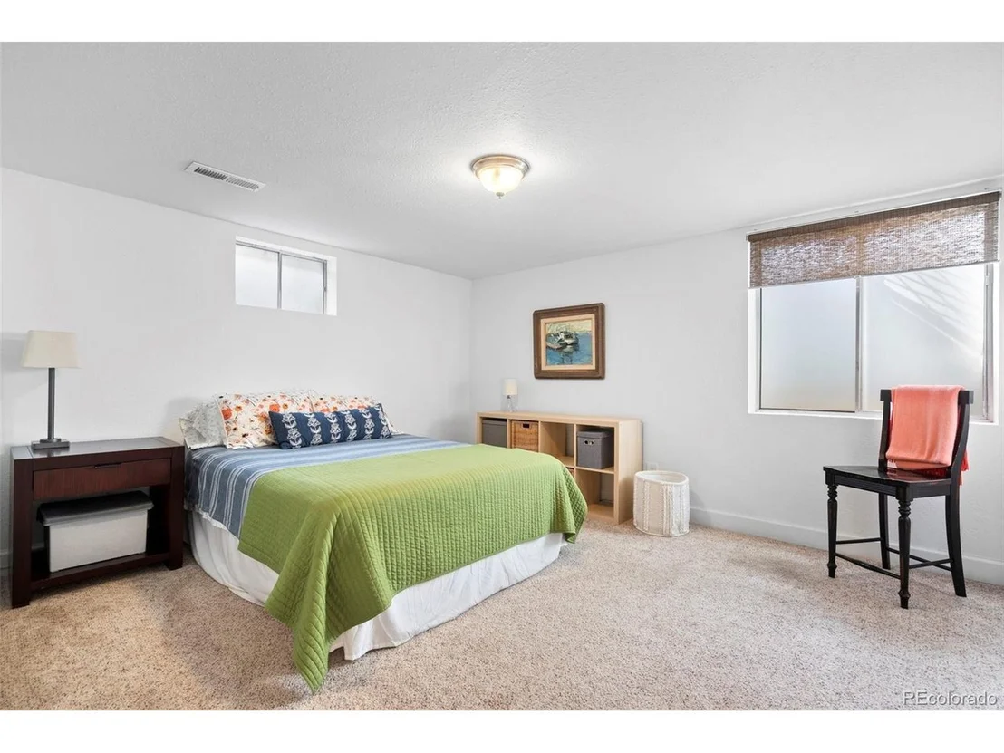 Photo of 22 Foothill Ash