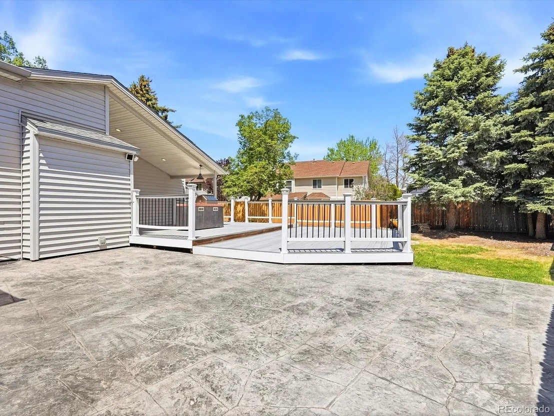 Photo of 6691 Deframe Ct