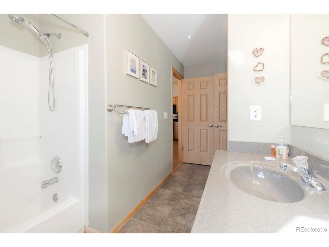 Photo of 498 Beaver Dr