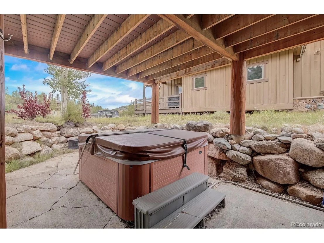 Photo of 406 Kestrel Ln
