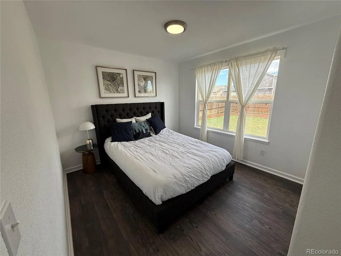 Photo of 1122 4th Ave