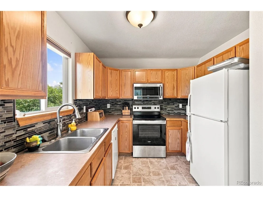 Photo of 857 McClure Ave