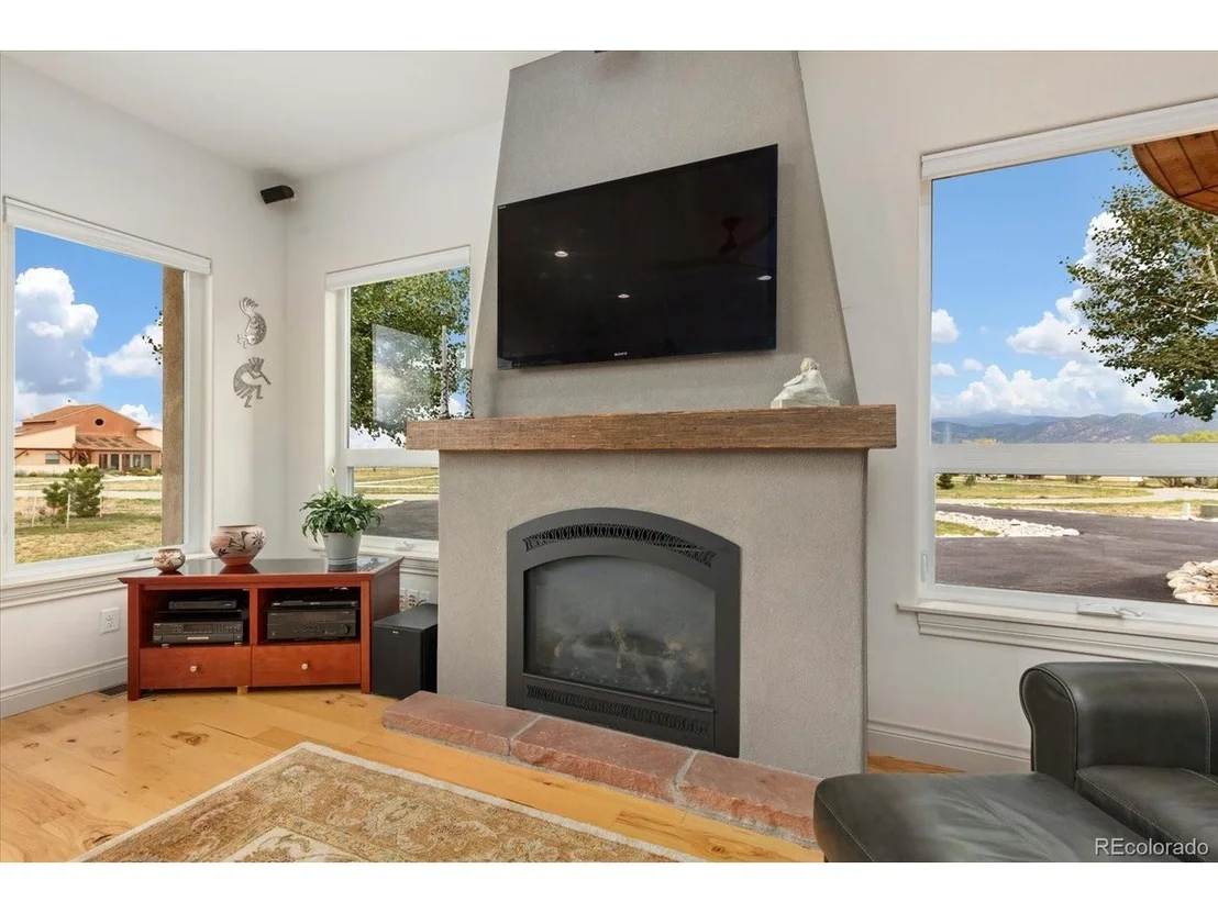 Photo of 7670 Meadowlark Ln