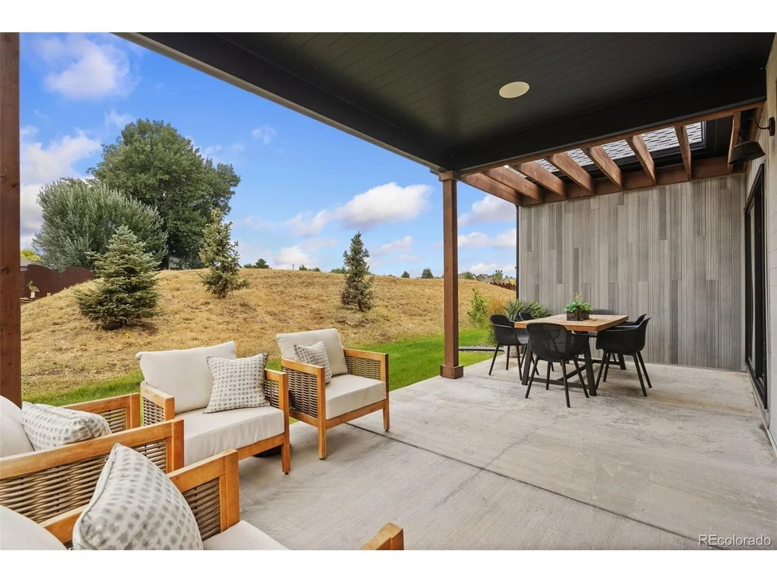 Photo of 1784 Barefoot Dr
