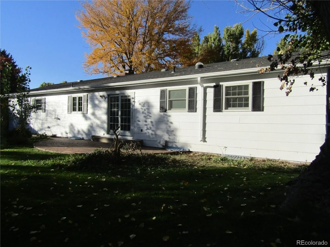 Photo of 2320 E Emerson