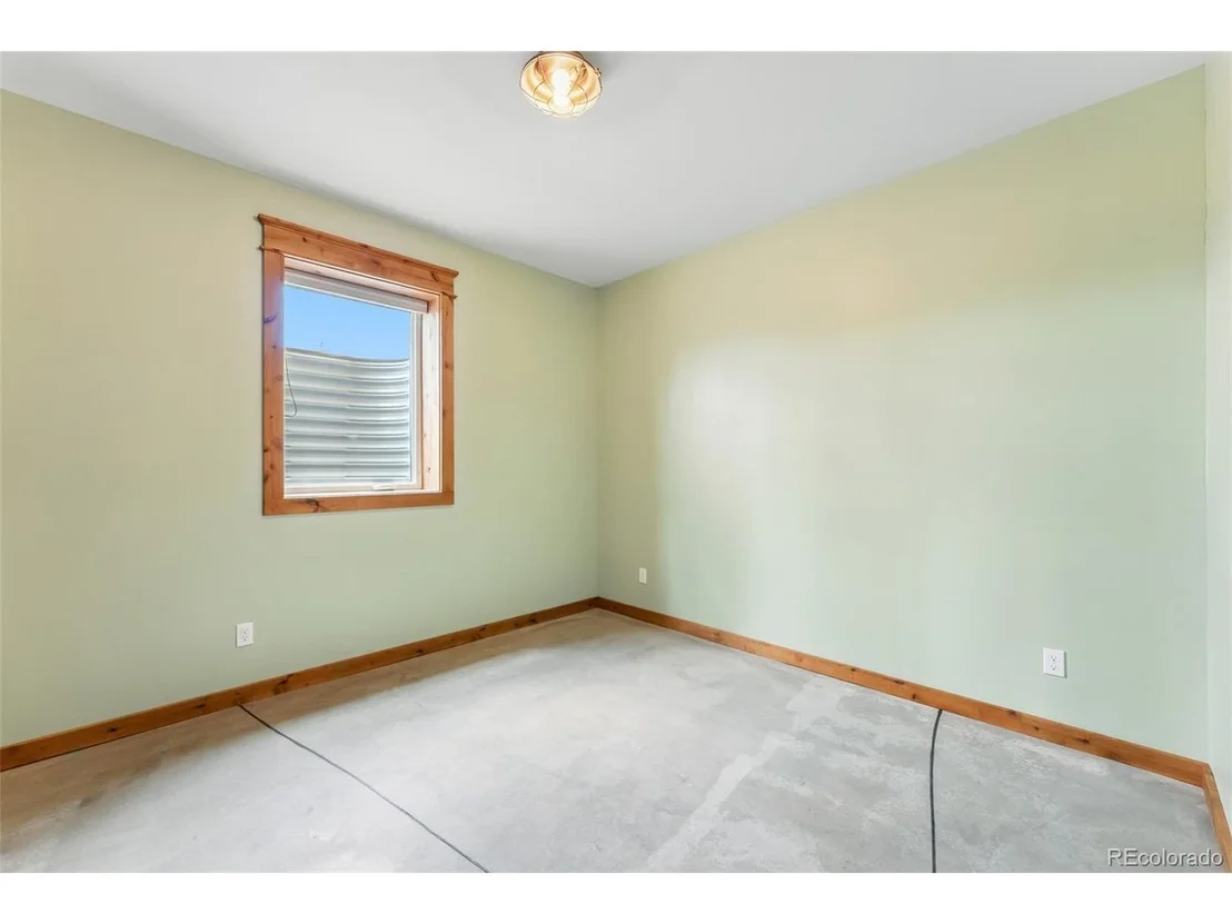 Photo of 701 Clark St