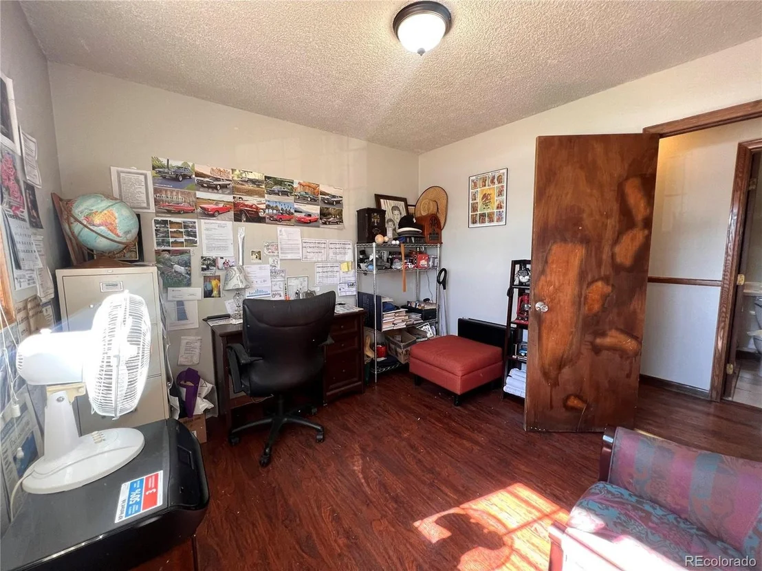 Photo of 5163 Carson St
