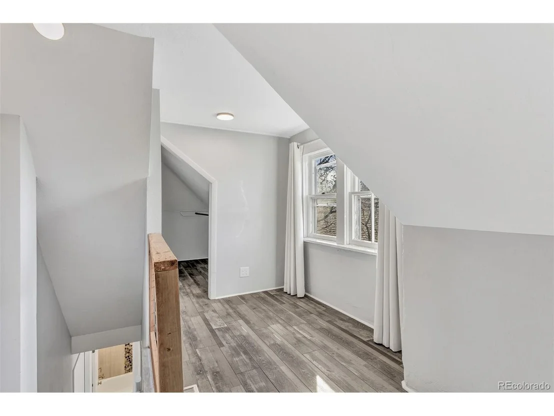 Photo of 423 Phelps St