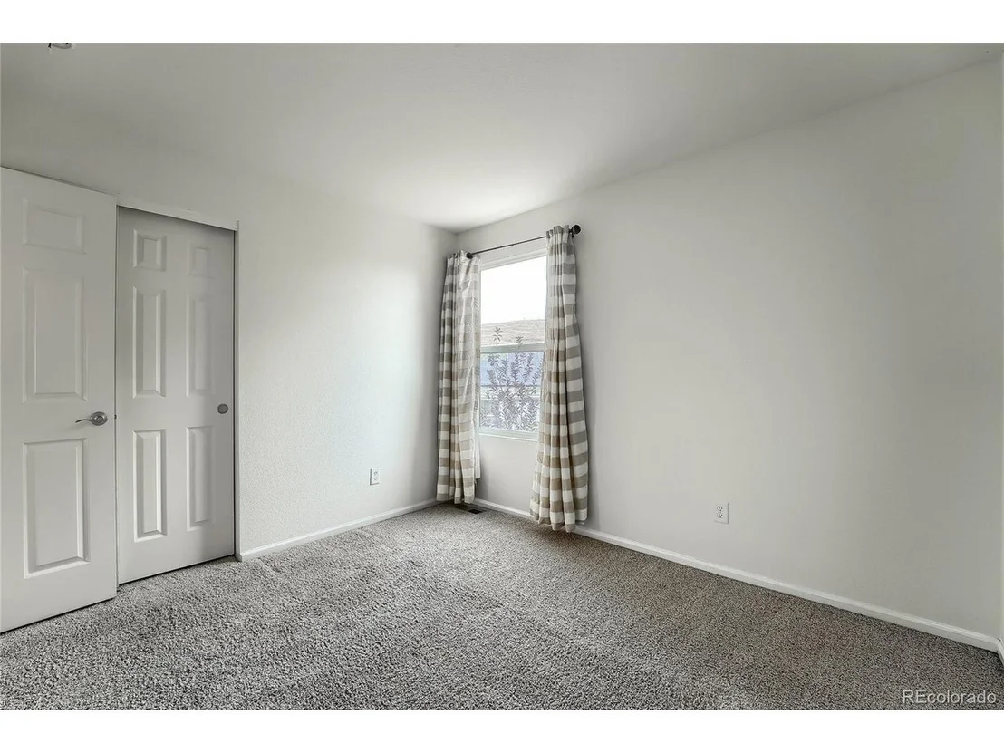 Photo of 2073 Mountain Iris Dr