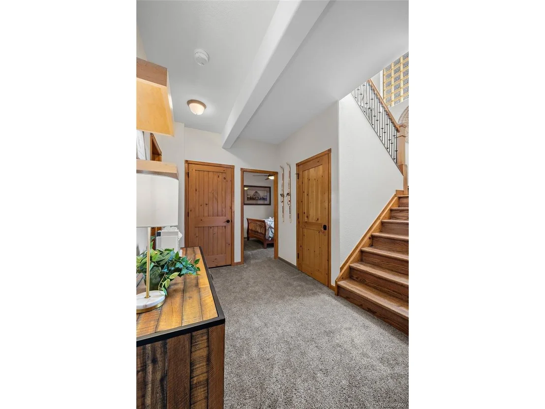 Photo of 83 Lookout Ridge Dr