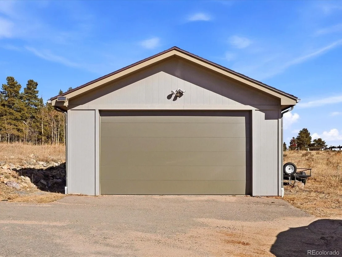 Photo of 2979 Coyote Cir