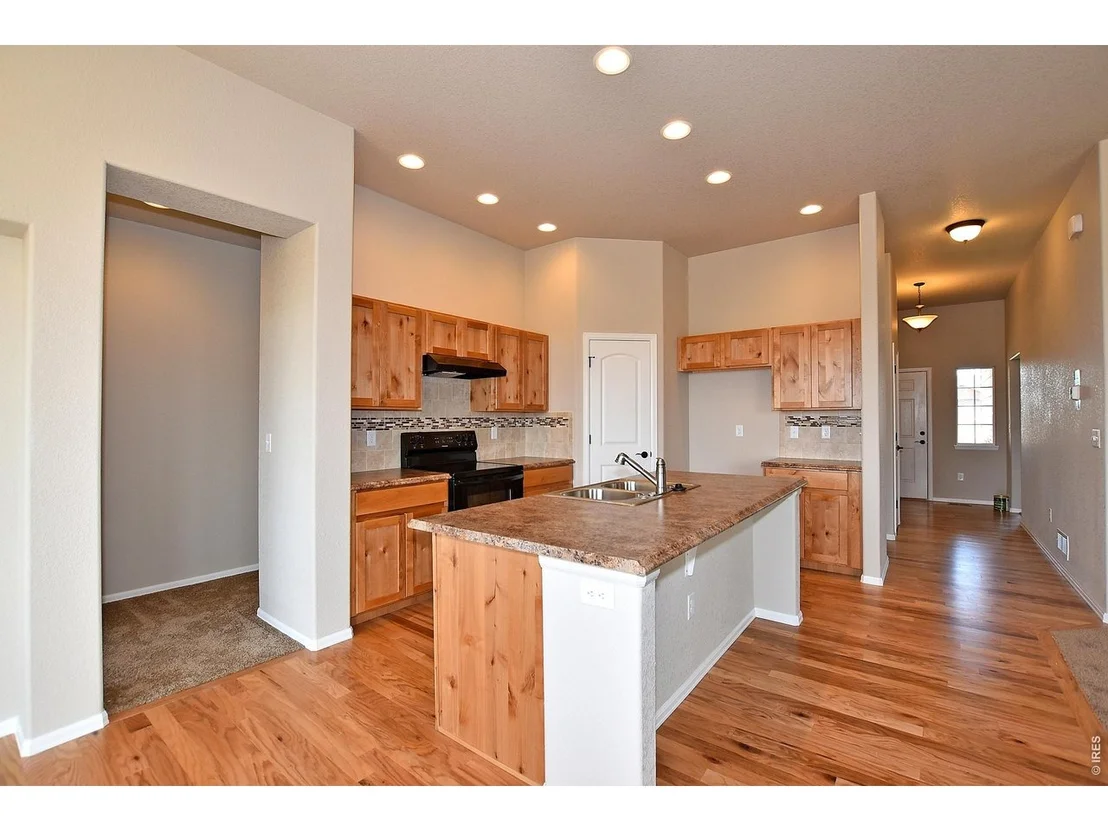 Photo of 524 86th Ave