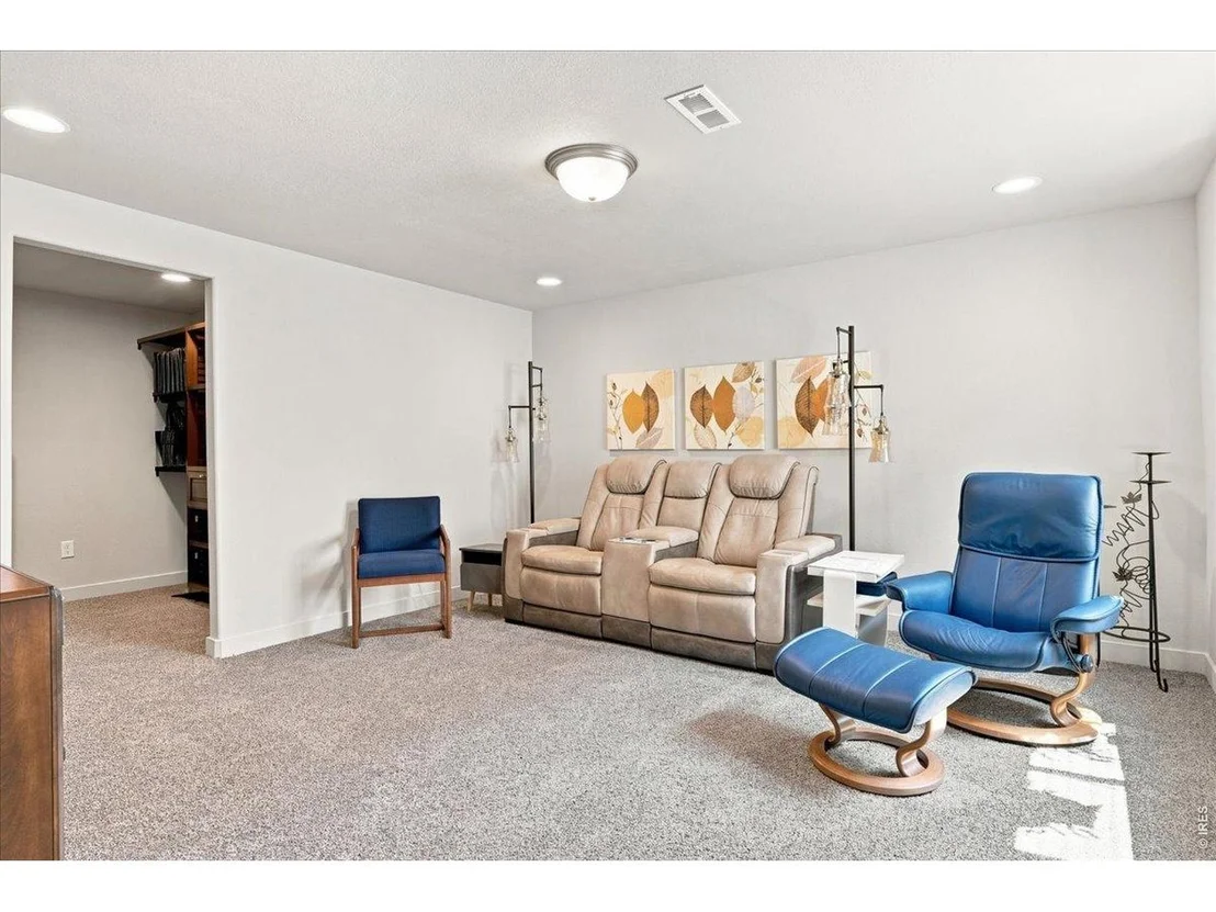 Photo of 5119 Long Dr